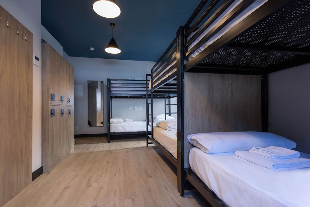 Shared Dormitory, Mixed Dorm (1 bed in a shared room for 6 persons) photo 2