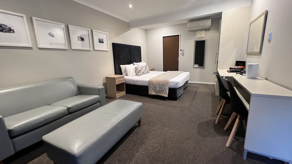 Premier Studio, 1 Bedroom photo 1