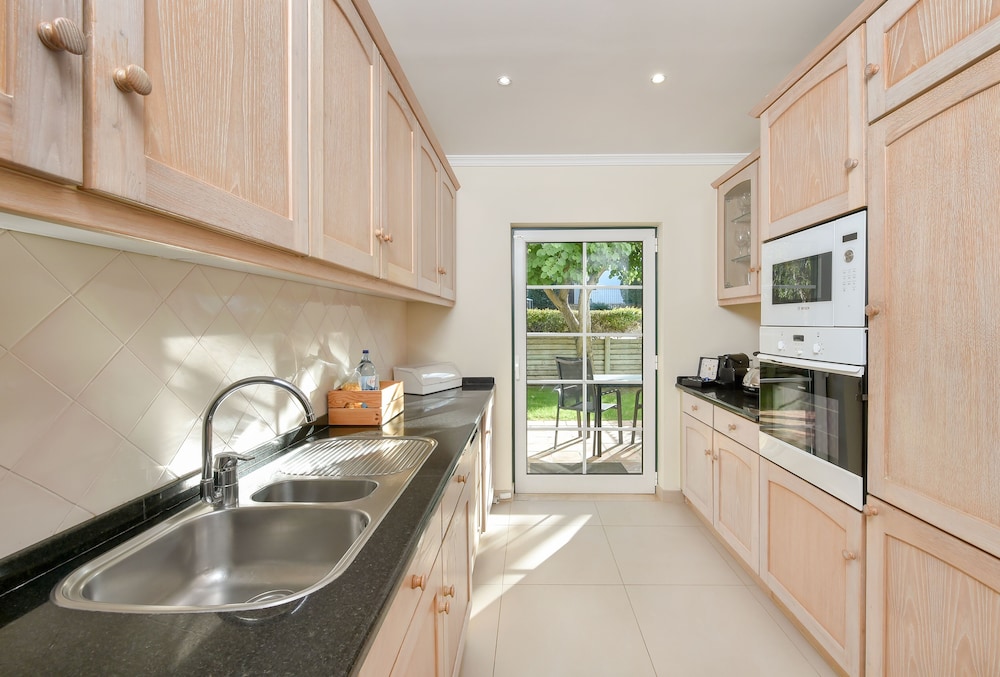 Superior Townhome, 2 Bedrooms, Private Pool photo 3