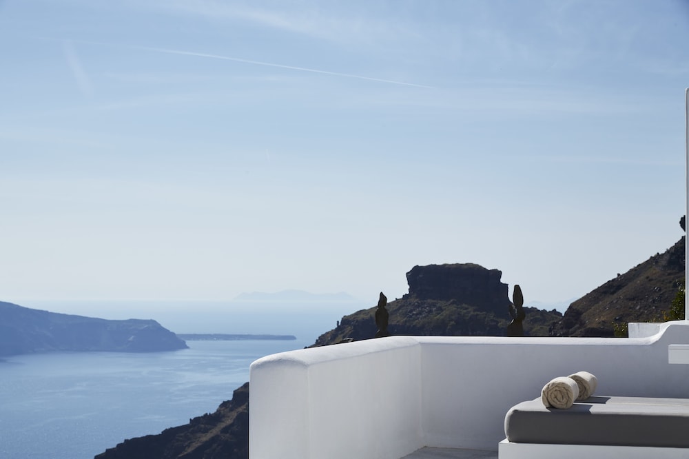 Executive Villa, 3 Bedrooms (Infinity Pool & Caldera View)