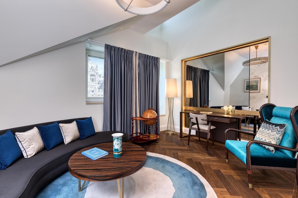 Suite, 1 Bedroom, Tower thumbnail 6