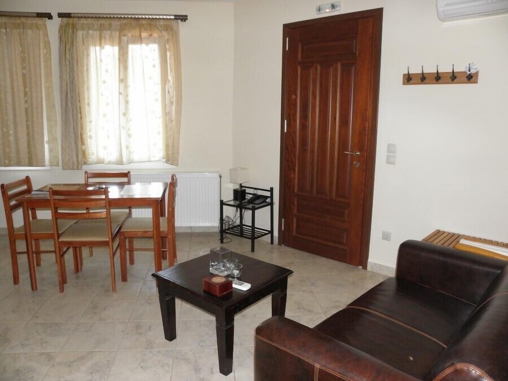 Standard Apartment (Triple) photo 3