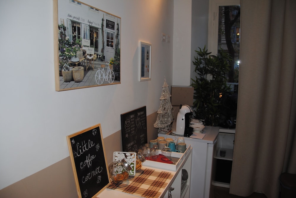 Superior Triple Room (viale Giulio Cesare 128) photo 3