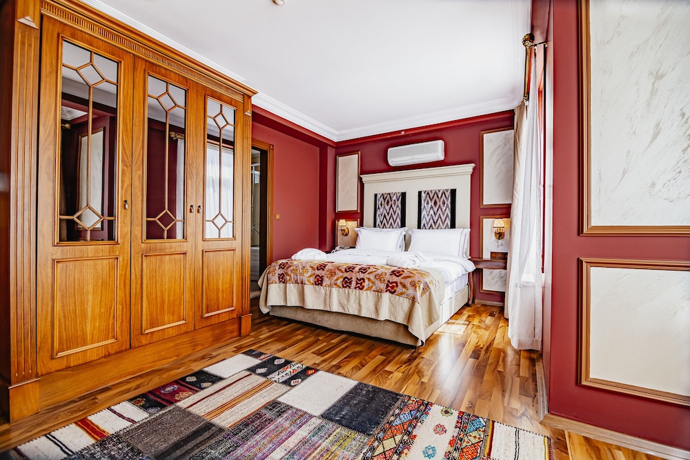 Deluxe Triple Room photo 3