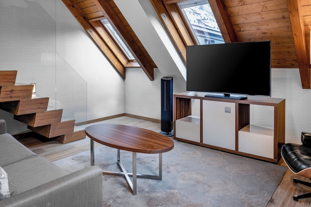 Suite, 1 Cama King con Sofá Cama, No Fumadores