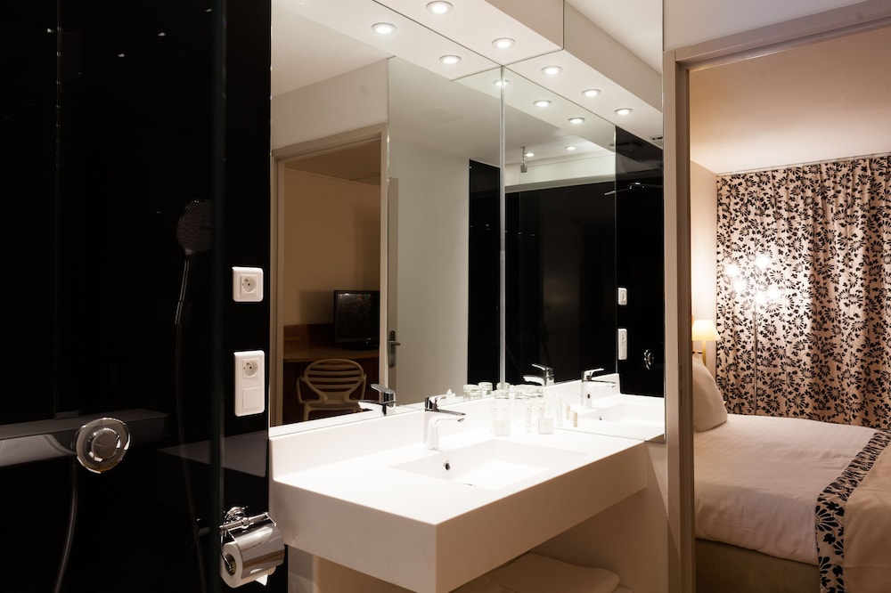 Superior Triple Room photo 2