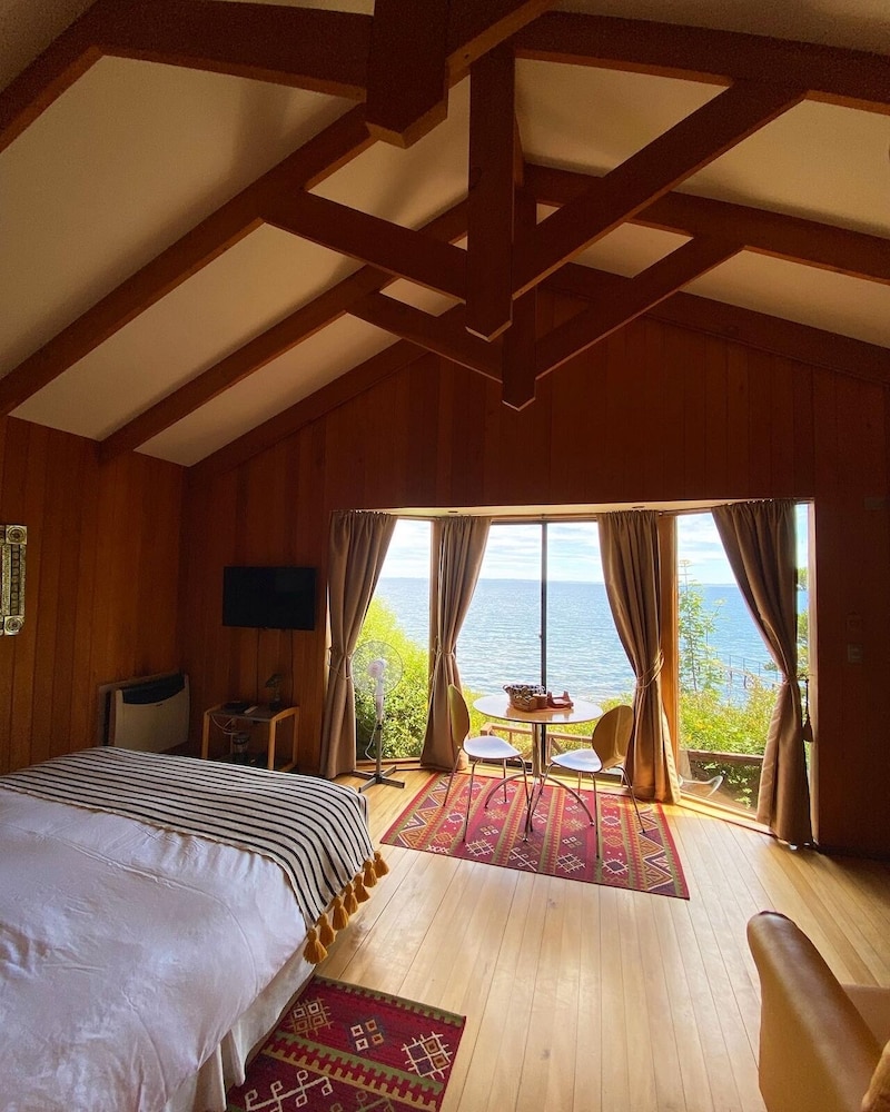 Bungalow, 1 Bedroom, Balcony, Lake View photo 2