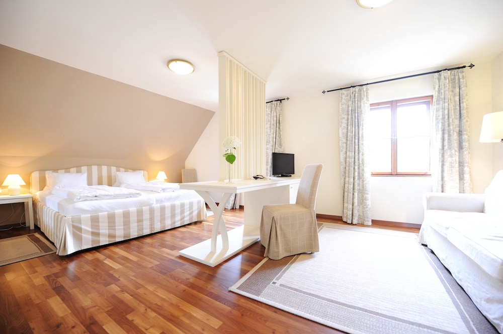 Superior Double Room - Photo 5