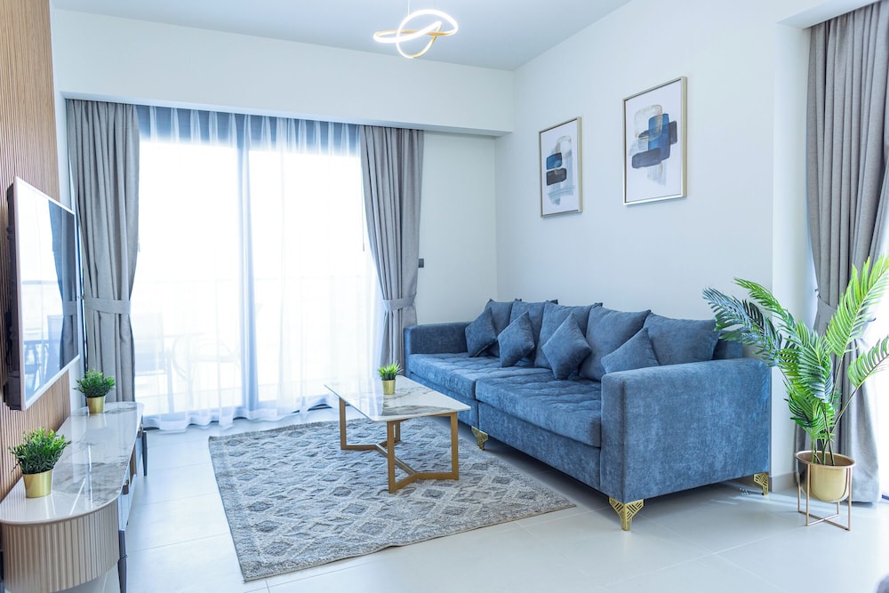 Luxury Apartment, Balcony, City View photo 1