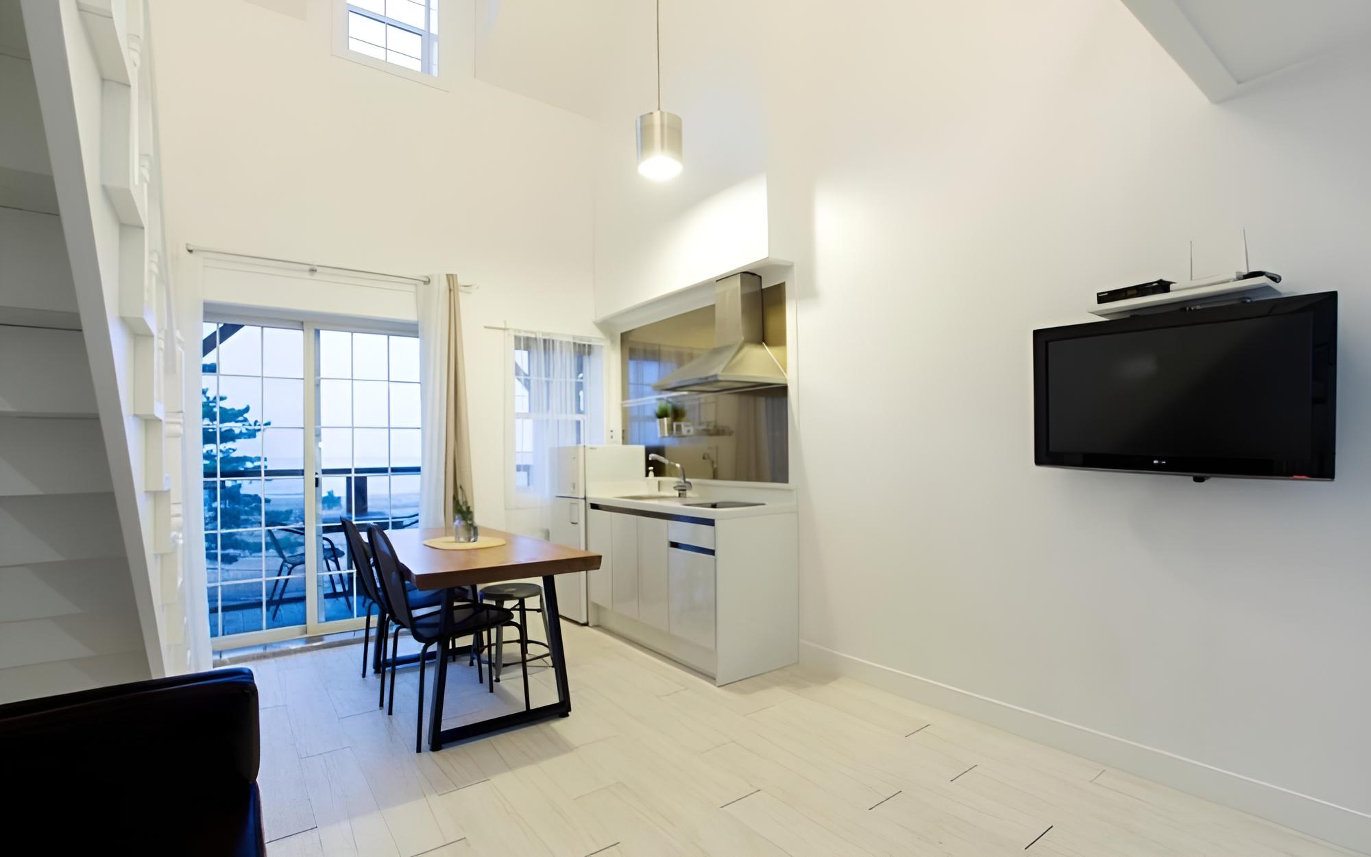 Room (Feeling 4-2 beds) - Photo 1