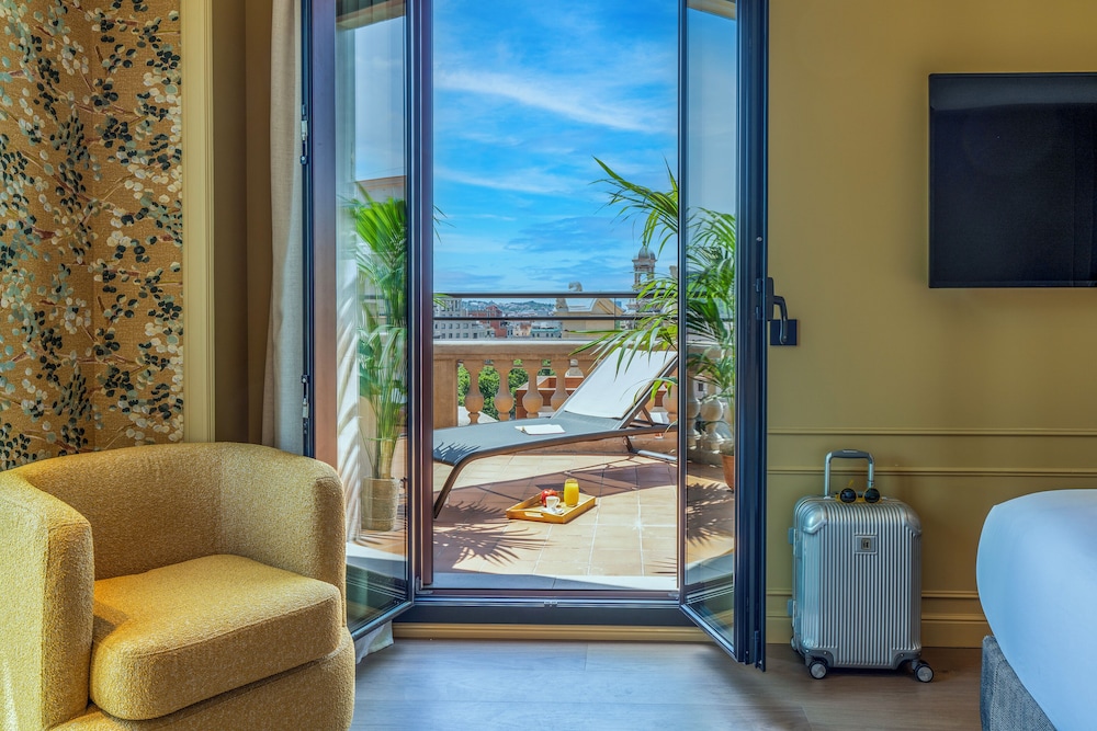 Superior Room, Terrace (Avenida)