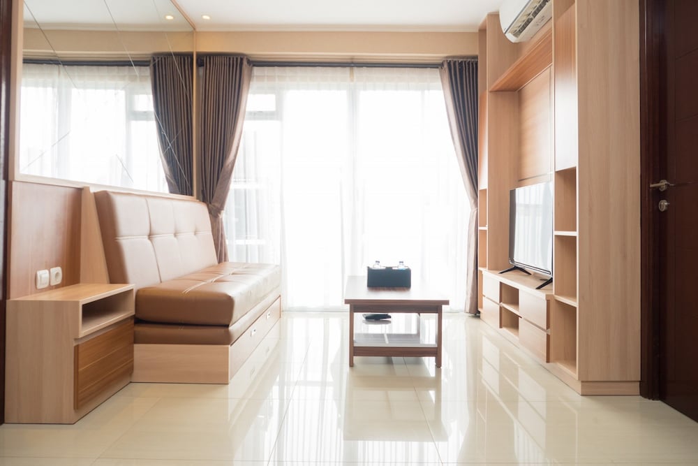 Room - Photo 15