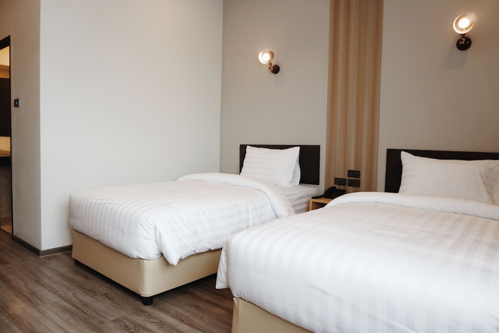 Superior Room, Non Smoking - Photo 5