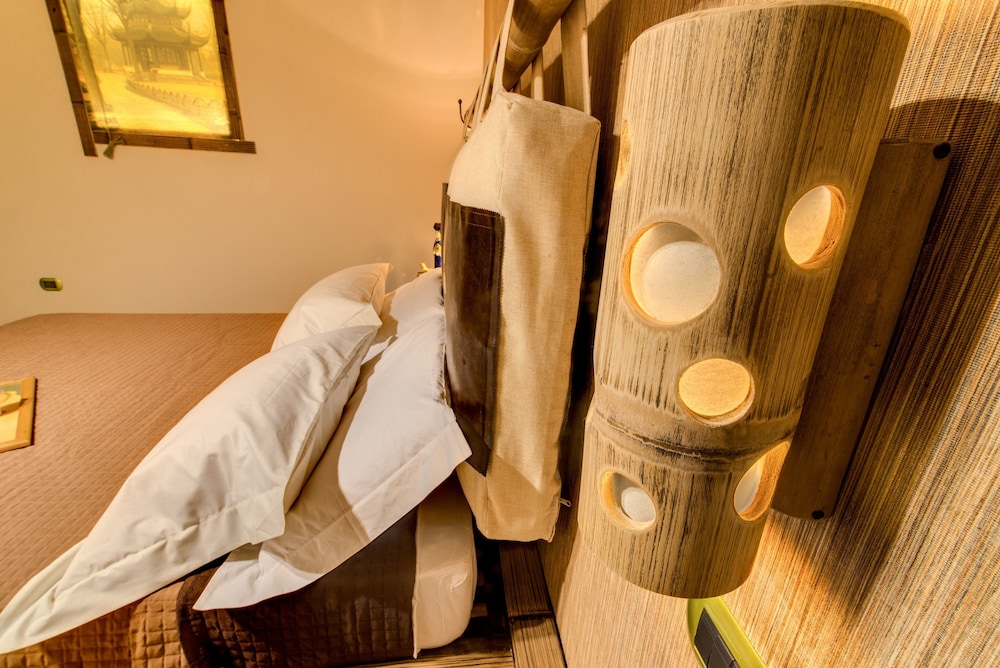 Comfort Room photo 2