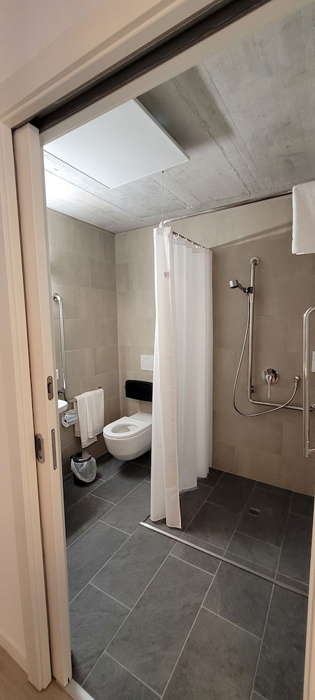 Comfort Room photo 3
