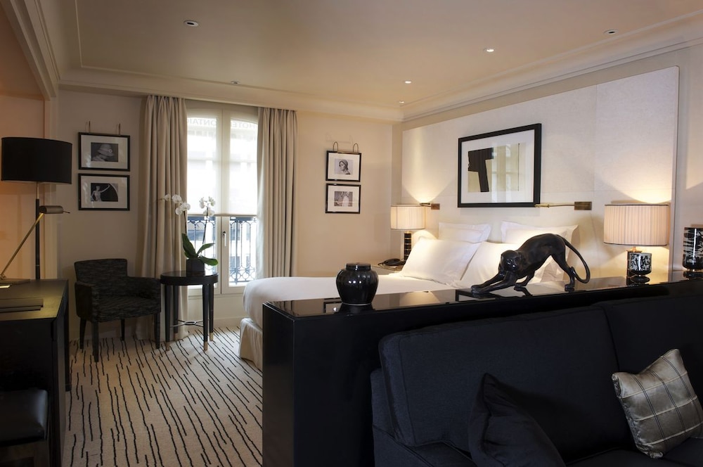 Economy Suite, 1 King Bed, City View photo 3