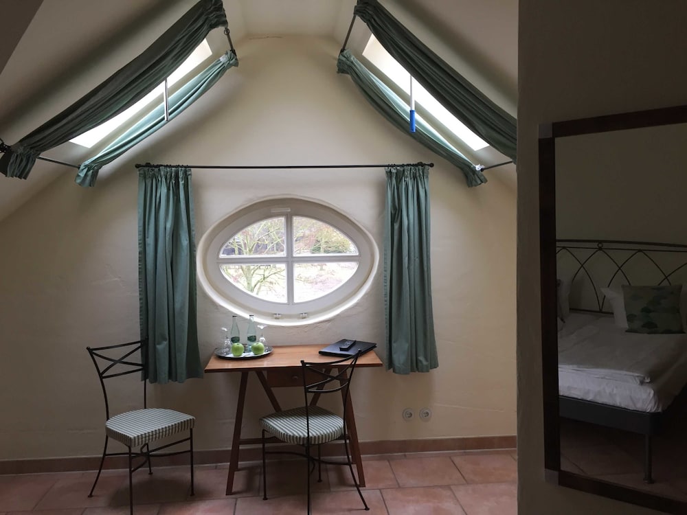 Standard Double Room photo 1