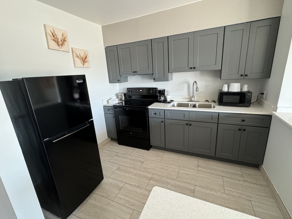 Standard Room, 2 Double Beds, Non Smoking, Kitchenette photo 2