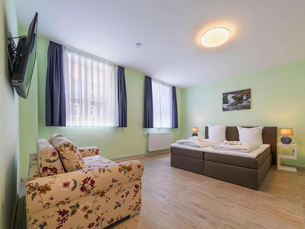 Classic Apartment, 2 Bedrooms photo 1