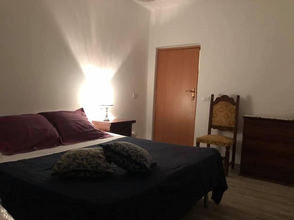 Double or Twin Room, Shared Bathroom photo 3