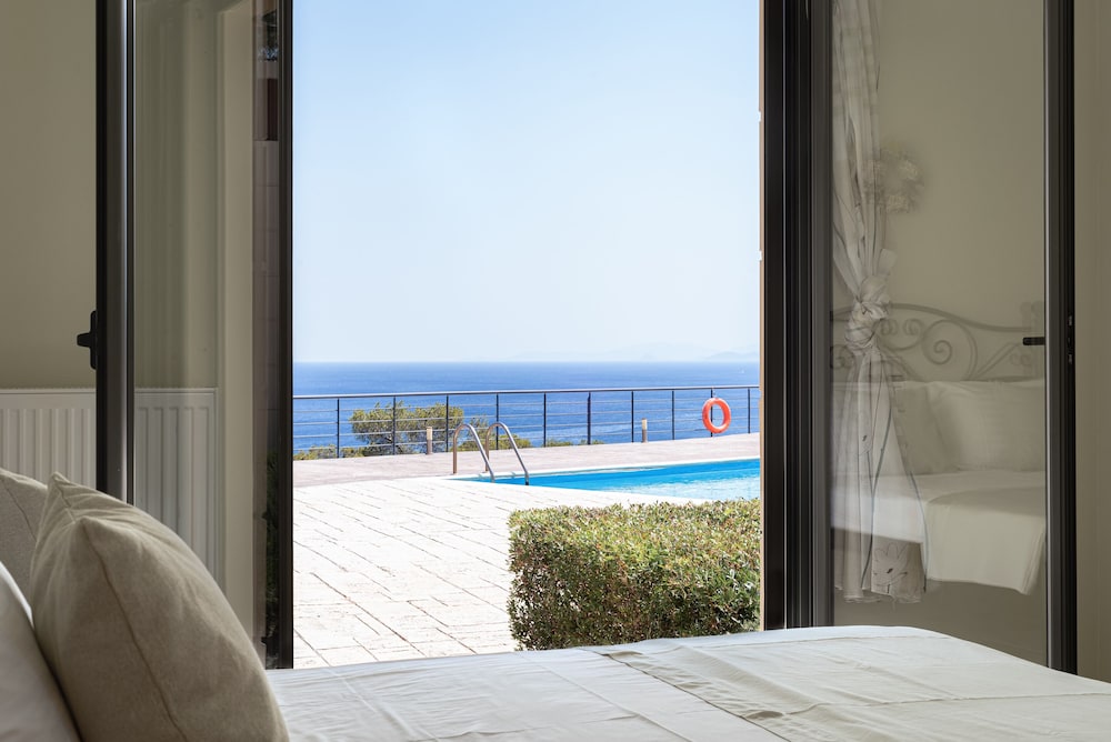Grand Villa photo 2