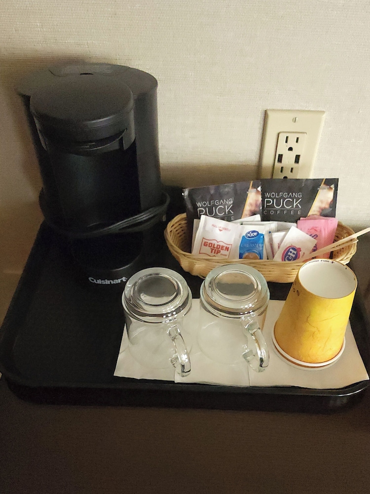 Deluxe Room, 2 Queen Beds - Photo 4