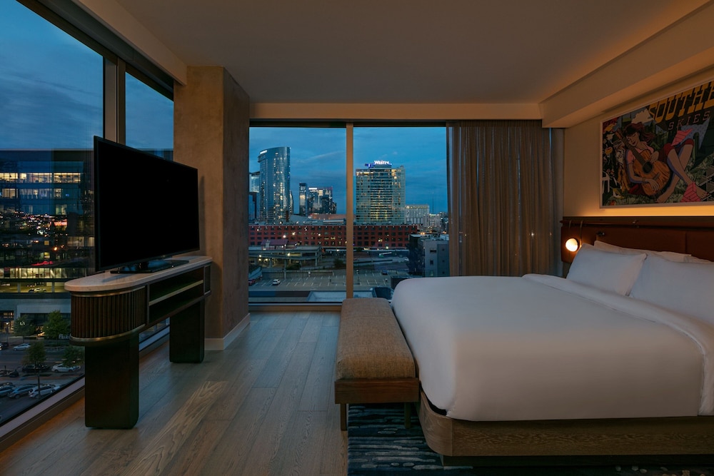 Superior Suite, 1 Bedroom, City View - Photo 2