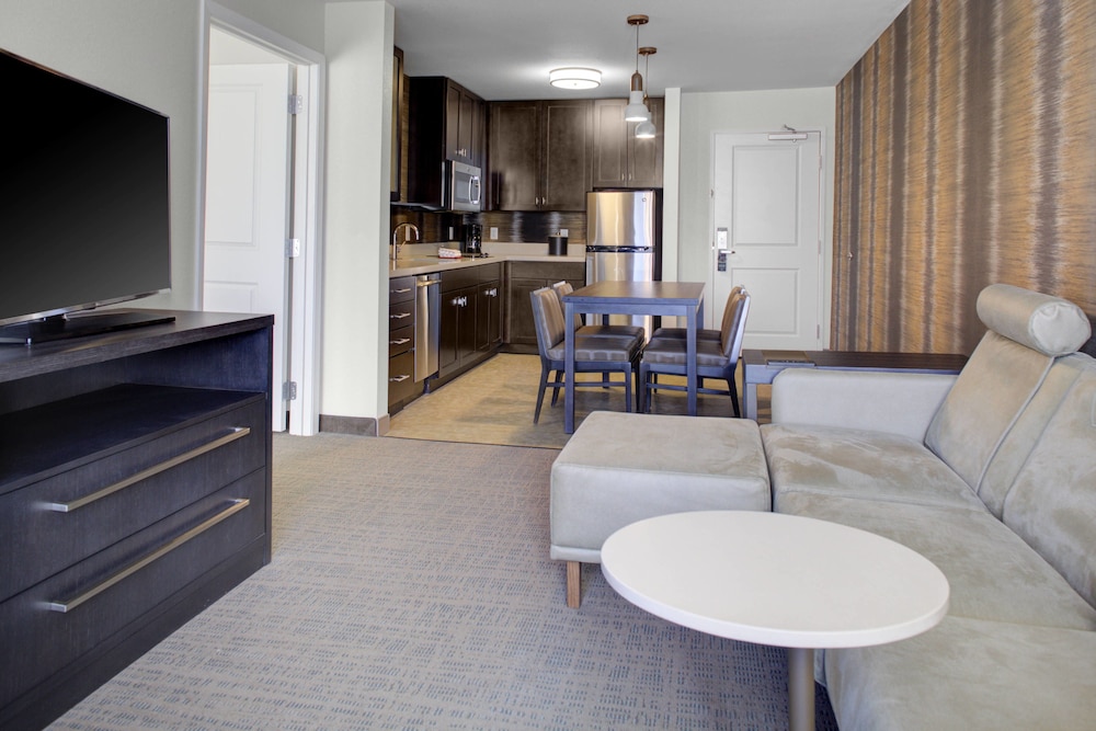 Suite, 1 Bedroom photo 1