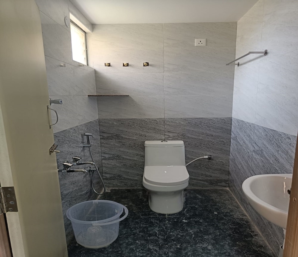 Single Room photo 2