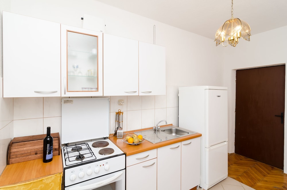 Apartment, 2 Bedrooms, Balcony, Sea View photo 3