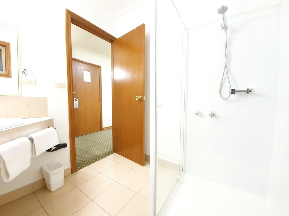 King Spa Suite photo 3