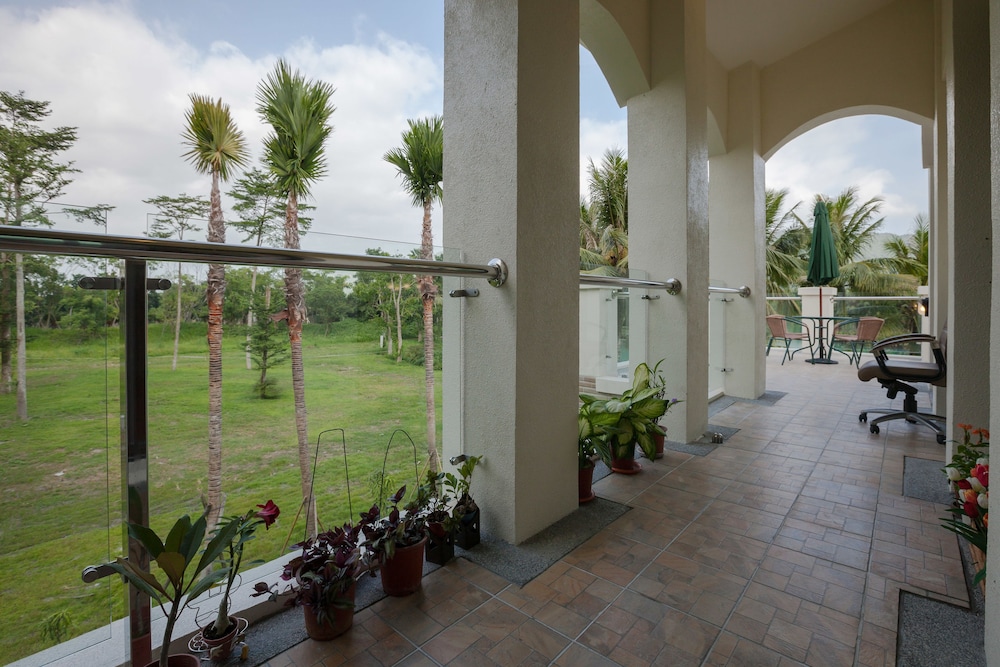 Deluxe Double Room, Lake View photo 3