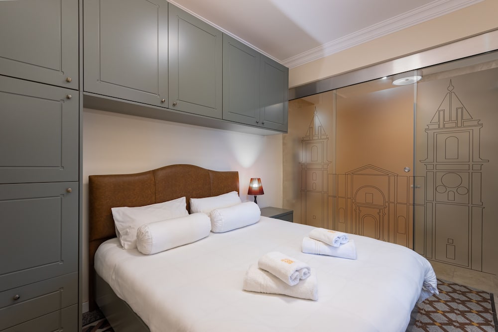 Deluxe Apartment, 1 Bedroom, Partial Sea View (Azure)