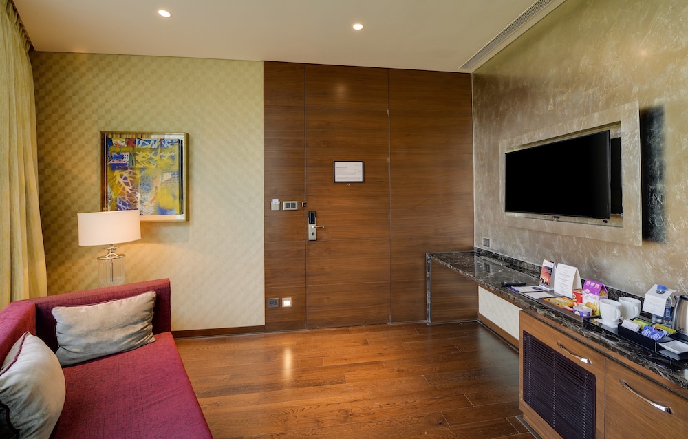 Premium Twin Room photo 3