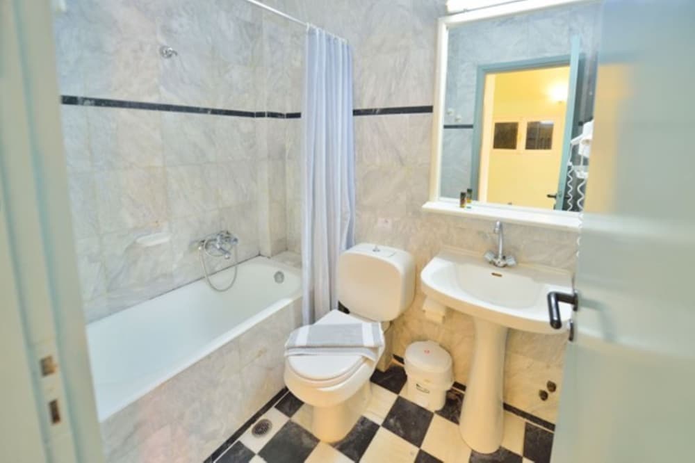 Family Apartment, 1 Bedroom, Sea View (4 persons) photo 3