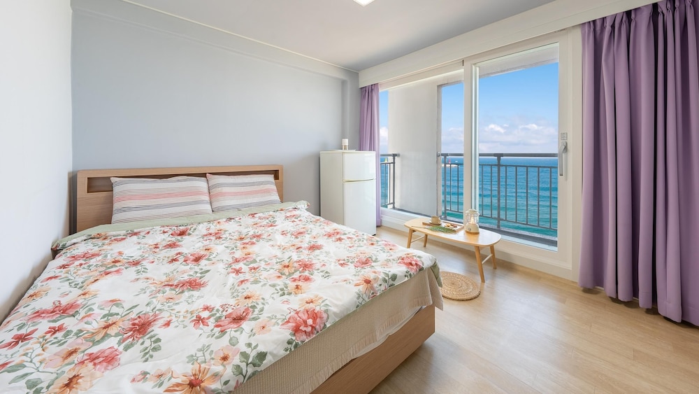 Basic Room, 1 Bedroom (403(Oceanview)) photo 1
