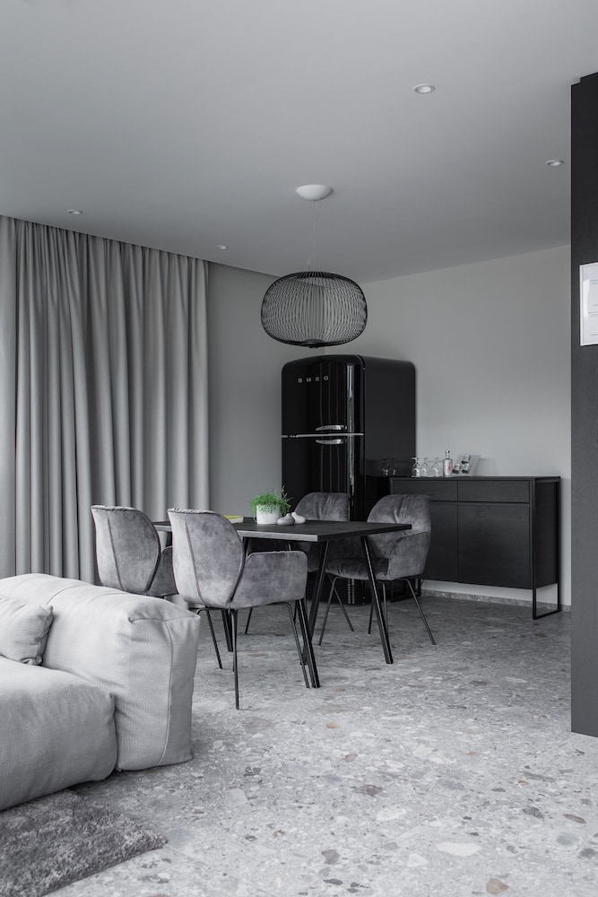 Exclusive Studio Suite photo 2