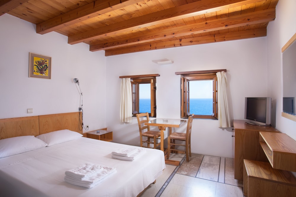 Standard Double Room, Sea View photo 3