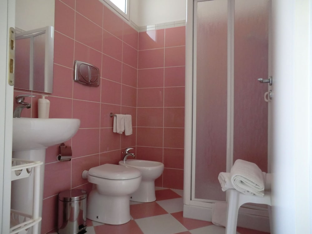Double Room, Ensuite, Garden View photo 2