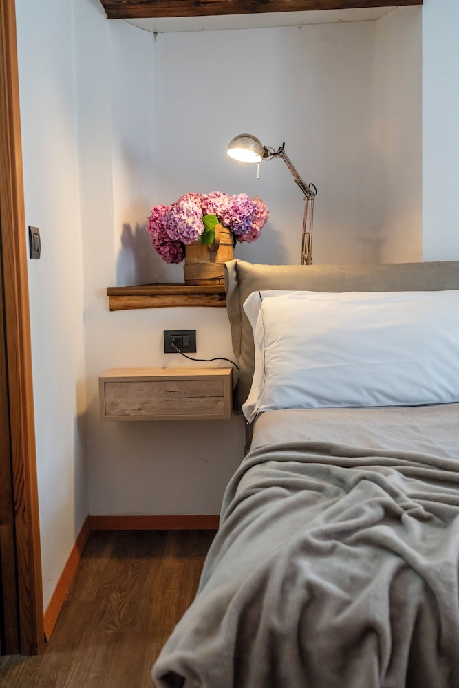 Classic Double Room, Courtyard View photo 3