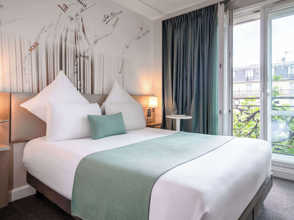 Privilege, Room, 1 Queen Bed thumbnail 6