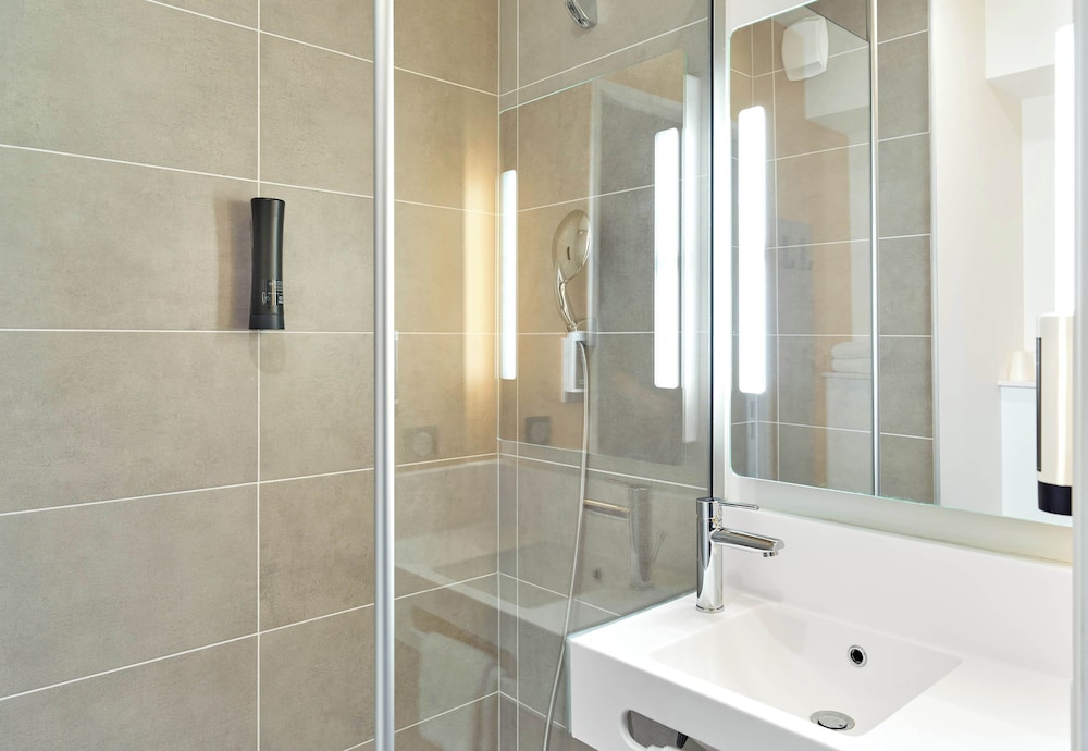 Double Room, Non Smoking - Photo 2