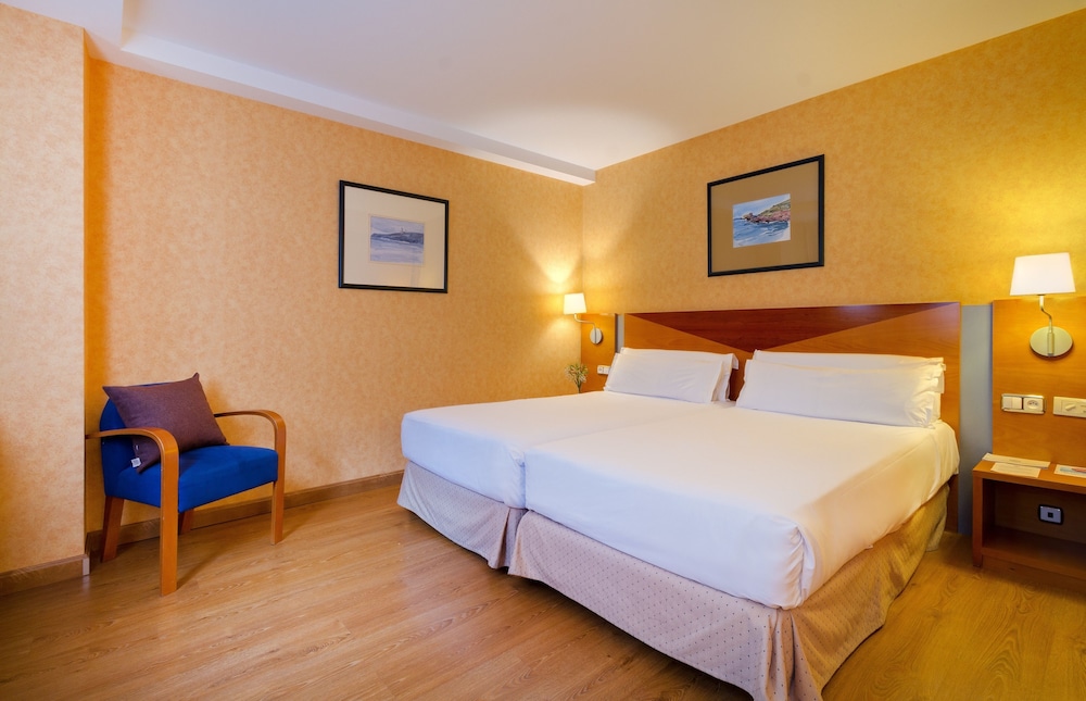 Standard Double or Twin Room photo 2