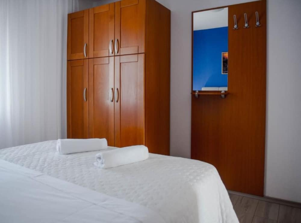 Apartment (One Bedroom Apartment with sea wiev 4) photo 2
