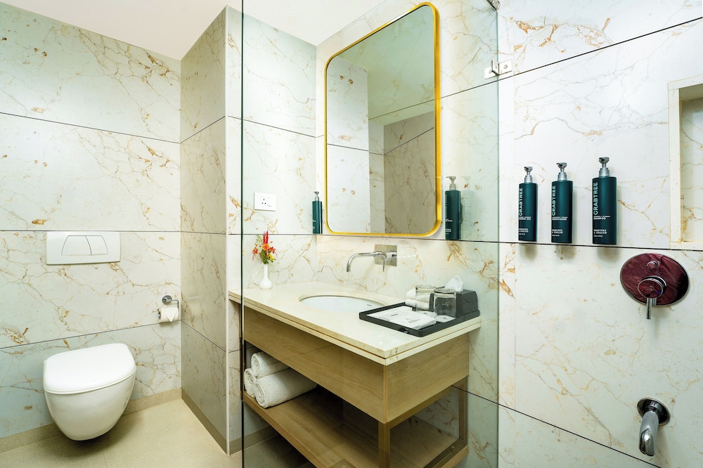 Luxury Room with Private Pool - Photo 8