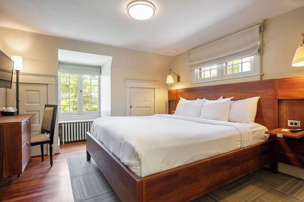 Tavern Guestroom photo 1