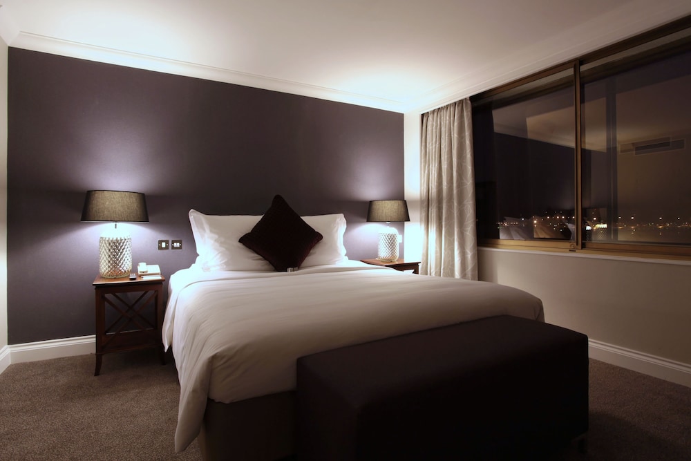 Executive Suite, 1 Queen Bed photo 2