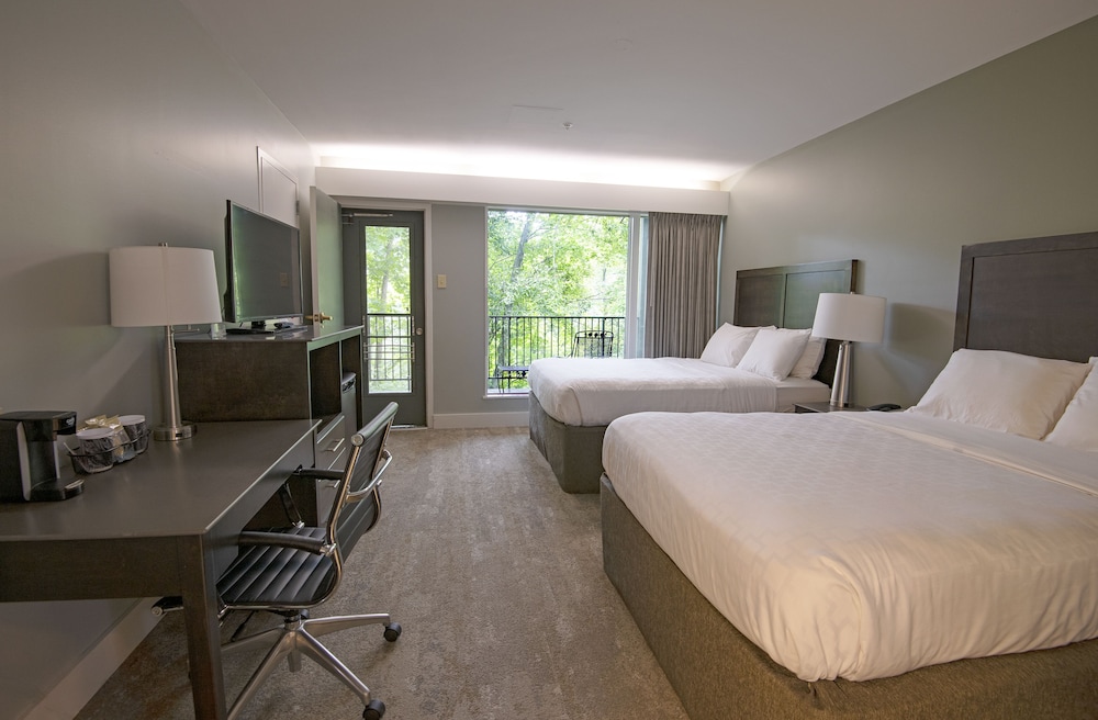 Standard Room, 2 Queen Beds photo 1