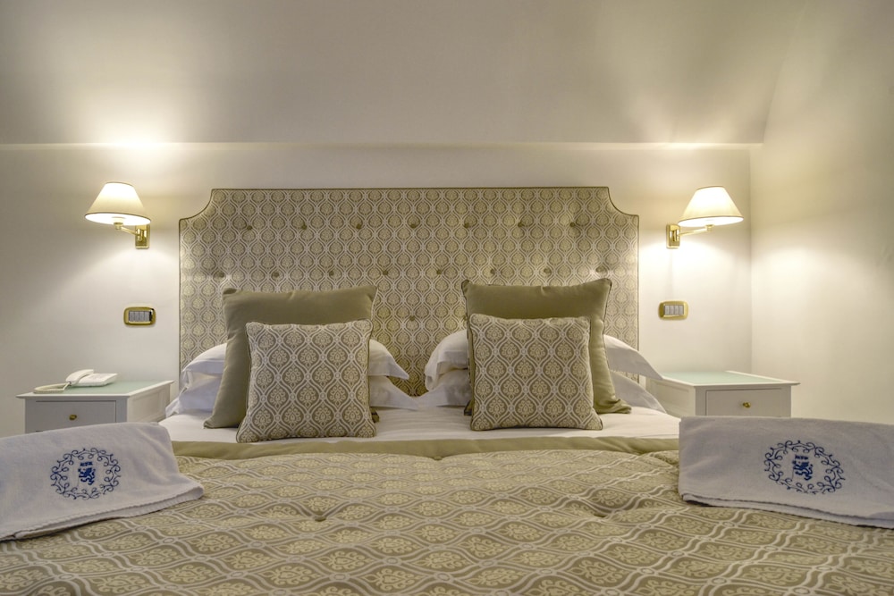 Traditional Suite
