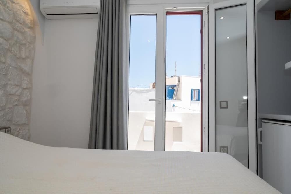 Deluxe Double Room, Balcony photo 1